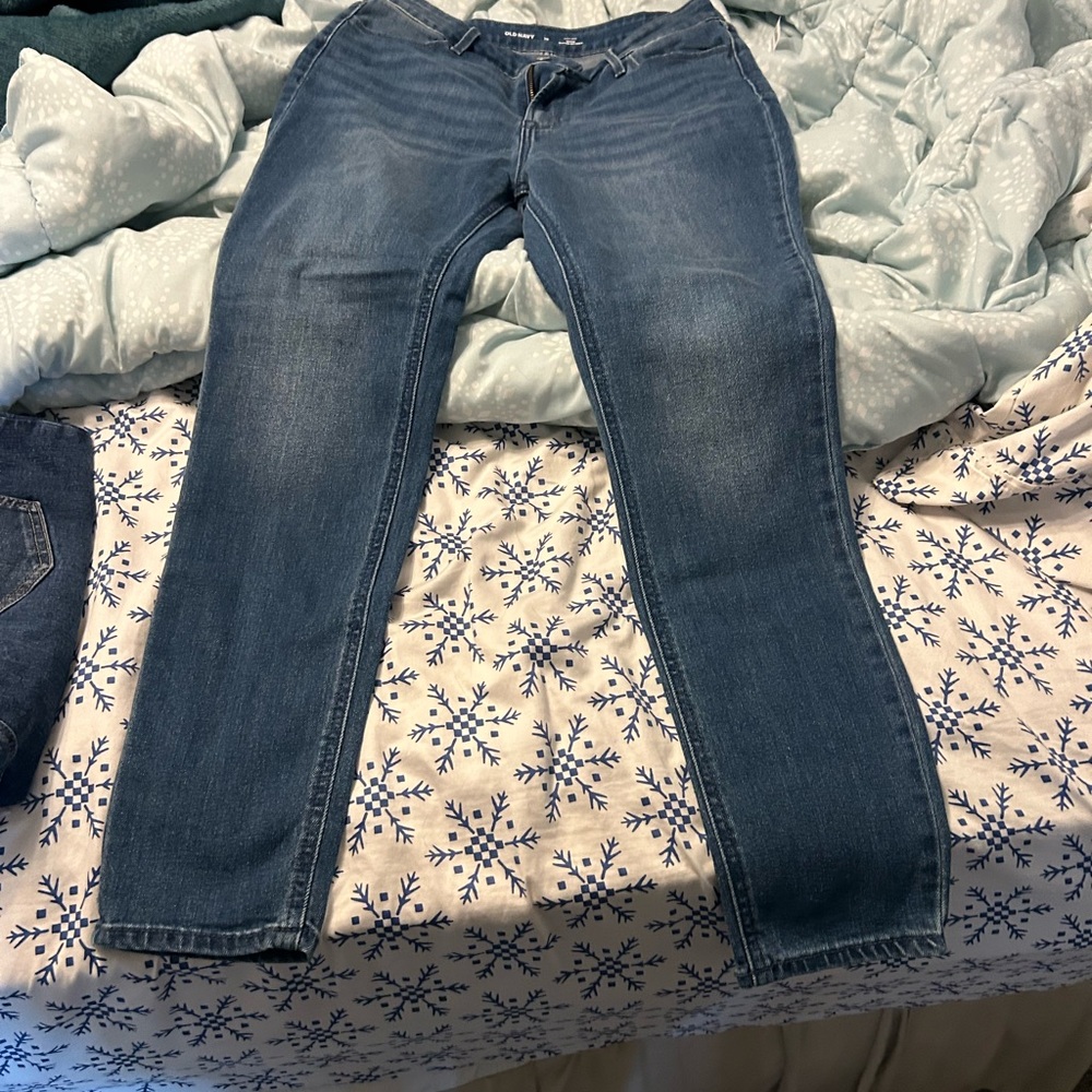 Old Navy Women's Skinny Jeans in Blue